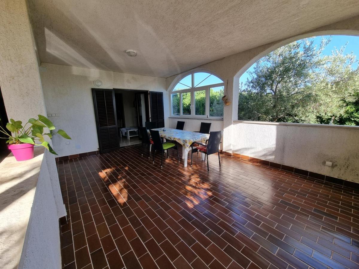 Apartment Grbac Barbat na Rabu Εξωτερικό φωτογραφία