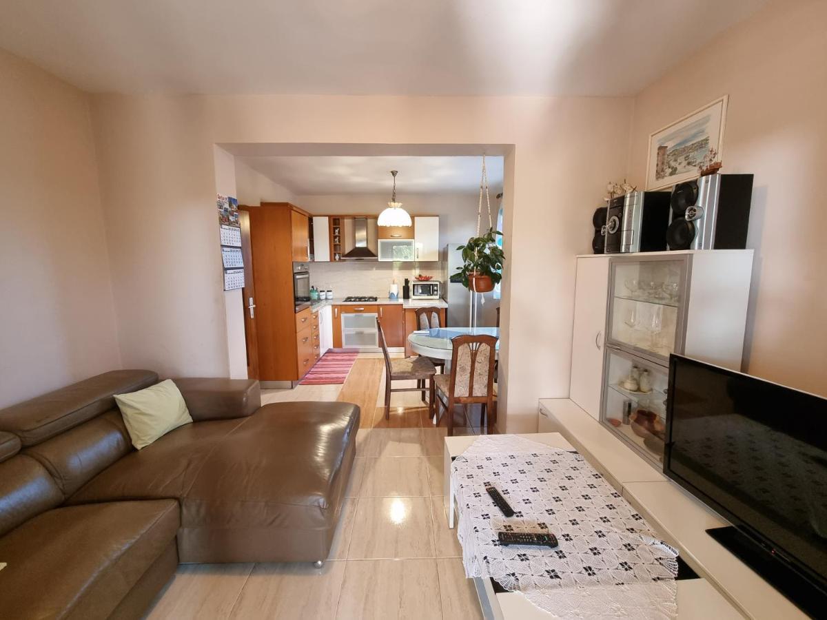 Apartment Grbac Barbat na Rabu Εξωτερικό φωτογραφία