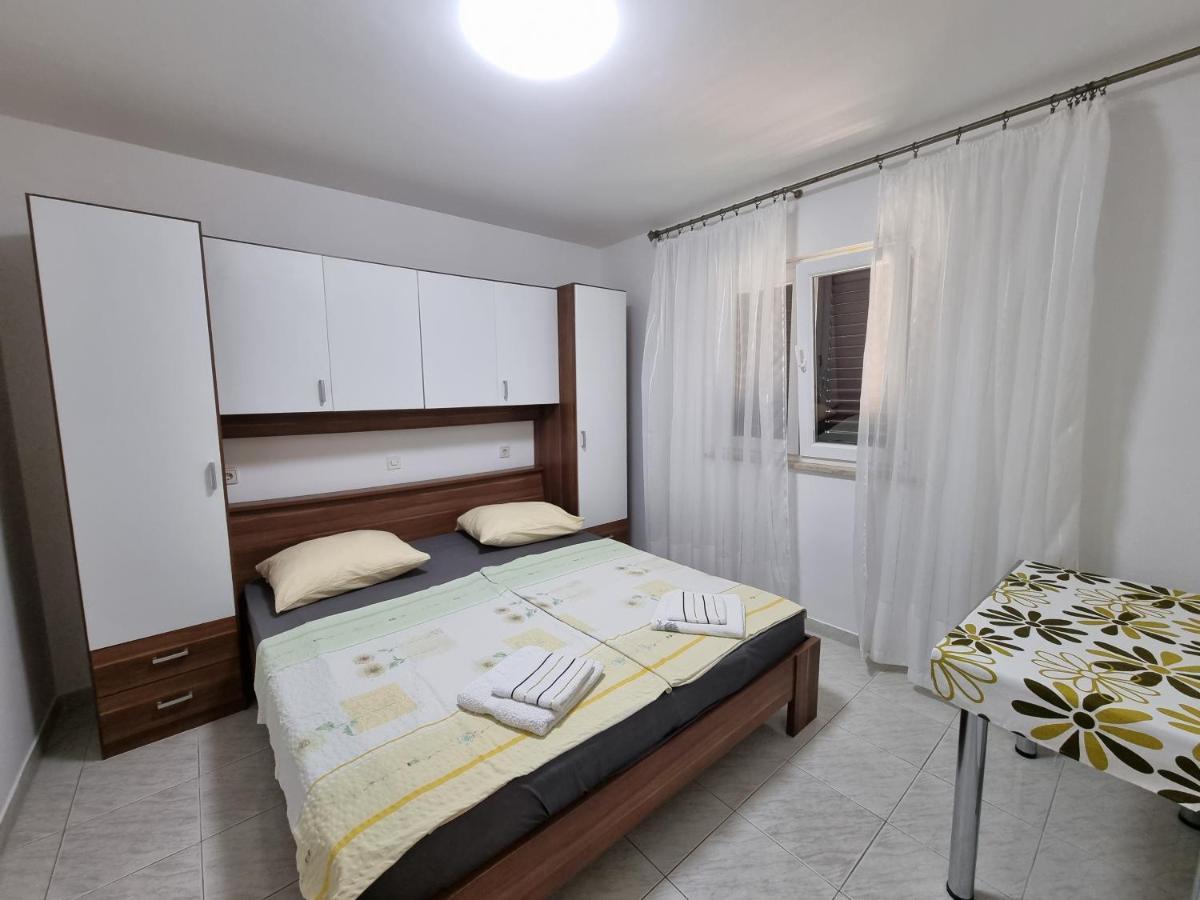 Apartment Grbac Barbat na Rabu Εξωτερικό φωτογραφία